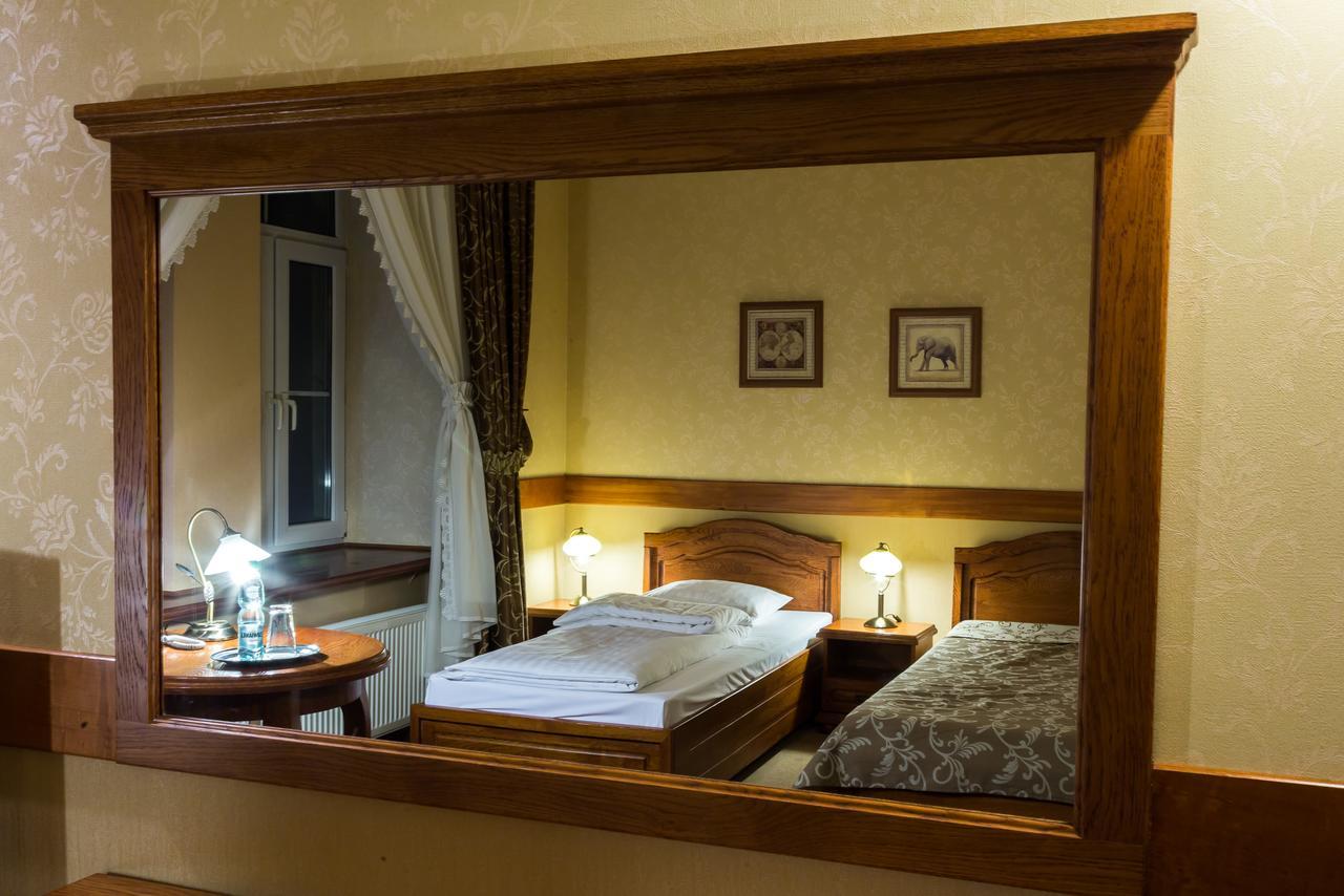 Hotel Staromiejski 크라스니스타프 외부 사진